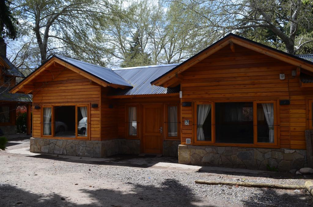Apart Hotel Robles Del Sur San Martín de los Andes 外观 照片