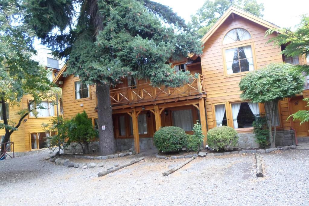 Apart Hotel Robles Del Sur San Martín de los Andes 外观 照片