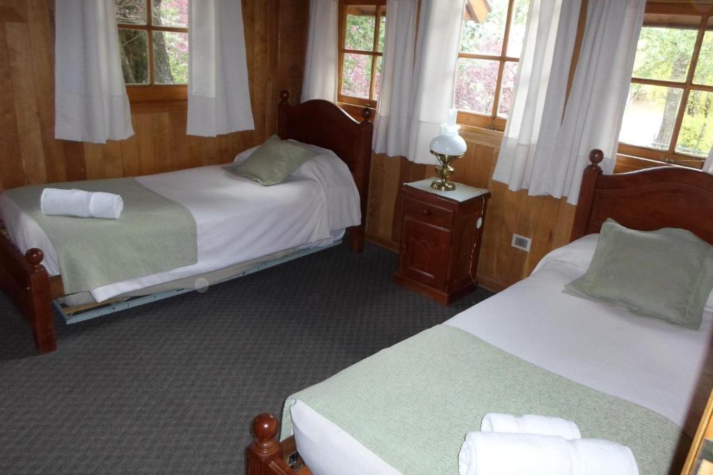 Apart Hotel Robles Del Sur San Martín de los Andes 客房 照片