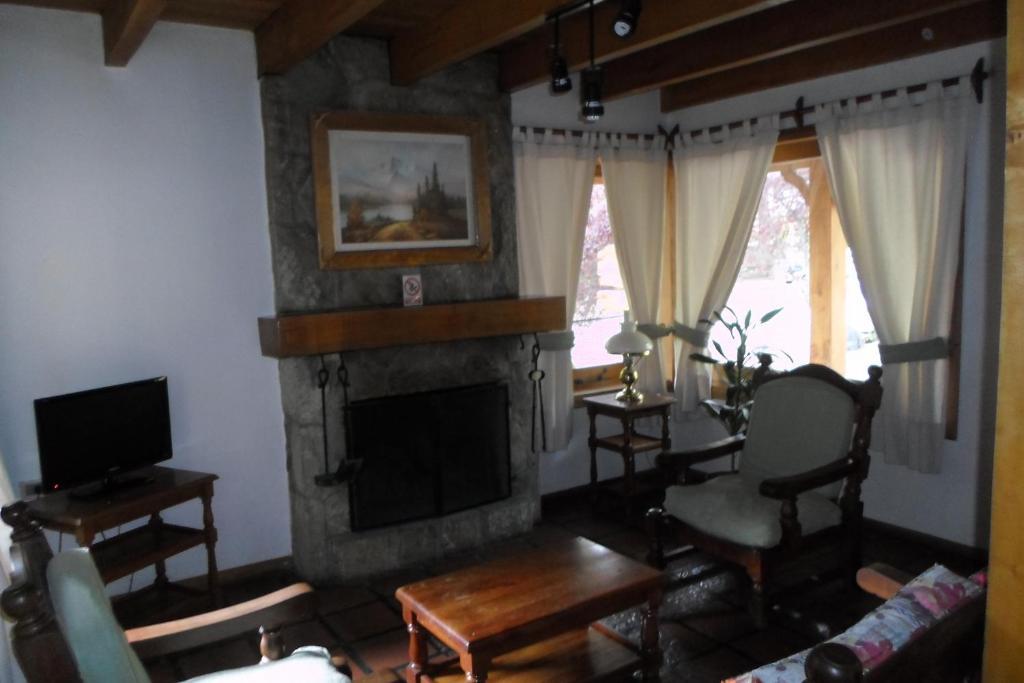 Apart Hotel Robles Del Sur San Martín de los Andes 客房 照片