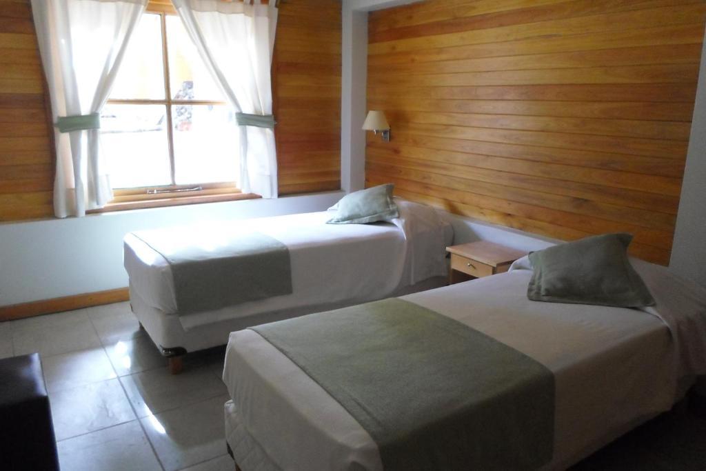 Apart Hotel Robles Del Sur San Martín de los Andes 客房 照片