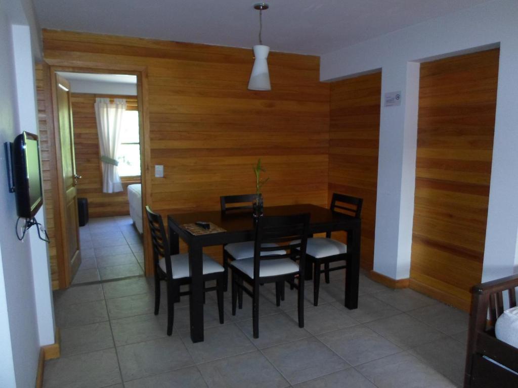 Apart Hotel Robles Del Sur San Martín de los Andes 客房 照片